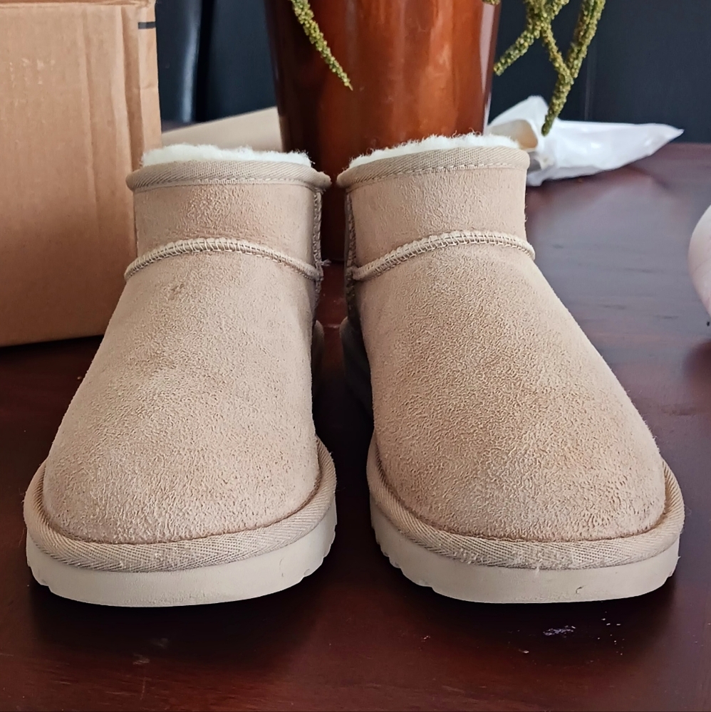 Uggs ultra mini boots